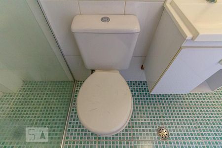 Banheiro de kitnet/studio para alugar com 1 quarto, 30m² em Vila Buarque, São Paulo