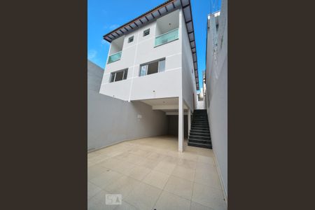 Casa à venda com 125m², 3 quartos e 3 vagas Casa à venda com 125m², 3 quartos e 3 vagasGaragem