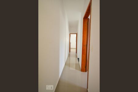 Casa à venda com 125m², 3 quartos e 3 vagas Casa à venda com 125m², 3 quartos e 3 vagasCorredor