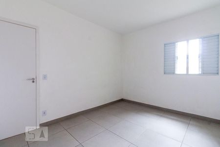 Quarto 2 de apartamento para alugar com 2 quartos, 65m² em Cidade Líder, São Paulo