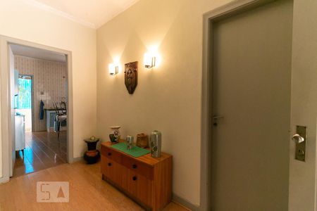 Hall de casa à venda com 3 quartos, 290m² em Vila Fachini, São Paulo
