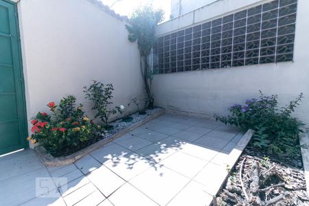 Casa à venda com 290m², 3 quartos e 6 vagasQuintal