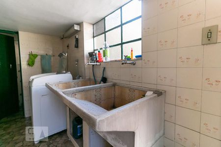 Casa à venda com 290m², 3 quartos e 6 vagasArea de Serviço