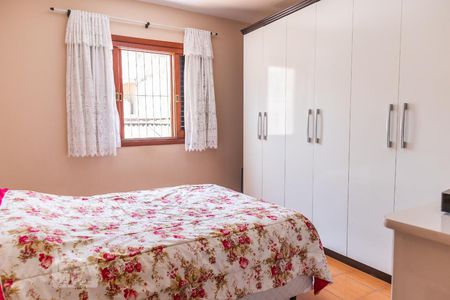 Quarto 2 de casa para alugar com 2 quartos, 150m² em Vila Constança, São Paulo