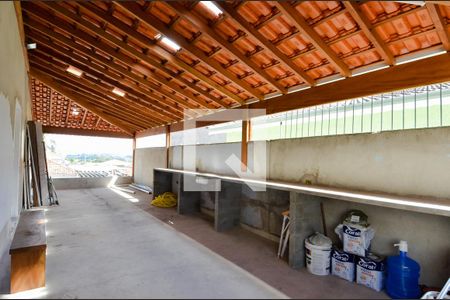 Casa à venda com 250m², 4 quartos e 2 vagasVaranda e Área de Serviço 