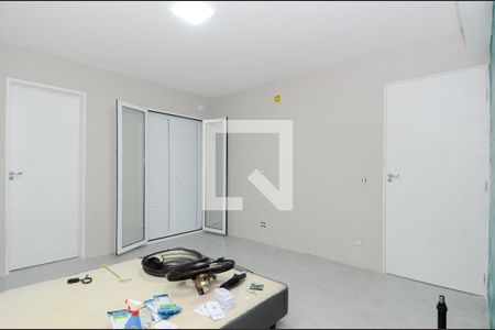 Casa à venda com 250m², 4 quartos e 2 vagasQuarto 4 - Suíte