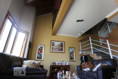 Sala e Mezanino de casa à venda com 3 quartos, 300m² em Estância Velha, Canoas
