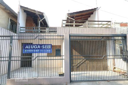 Fachada de casa à venda com 3 quartos, 150m² em Farrapos, Porto Alegre