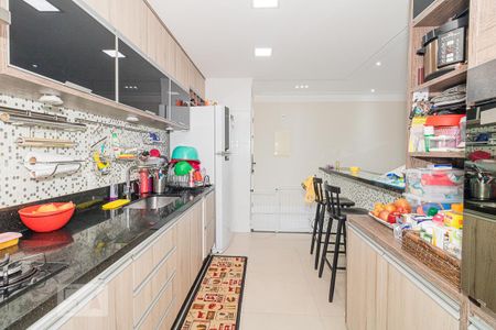 Cozinha de apartamento para alugar com 3 quartos, 110m² em Vila Leonor, São Paulo