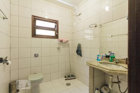 Banheiro 1 de casa para alugar com 3 quartos, 437m² em Jardim Campo Verde, Mauá
