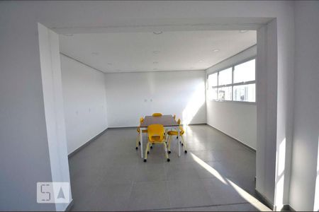 Apartamento à venda com 27m², 1 quarto e sem vagaÁrea comum - Salão de festas