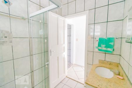 Casa para alugar com 130m², 4 quartos e 3 vagas Casa para alugar com 130m², 4 quartos e 3 vagasBanheiro