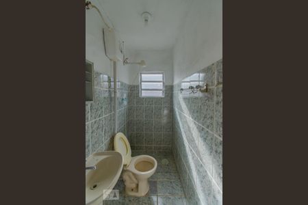 Casa para alugar com 130m², 4 quartos e 3 vagas Casa para alugar com 130m², 4 quartos e 3 vagasBanheiro 2