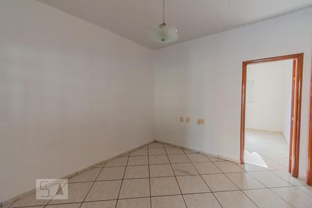 Casa para alugar com 130m², 4 quartos e 3 vagas Casa para alugar com 130m², 4 quartos e 3 vagasSala