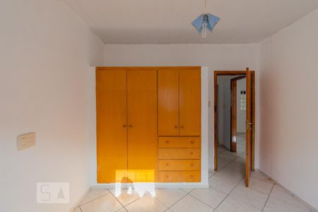 Casa para alugar com 130m², 4 quartos e 3 vagas Casa para alugar com 130m², 4 quartos e 3 vagasQuarto 2 - Armários