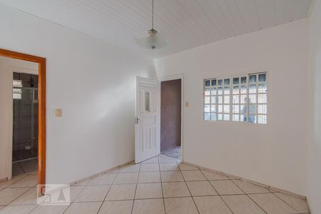 Casa para alugar com 130m², 4 quartos e 3 vagas Casa para alugar com 130m², 4 quartos e 3 vagasSala