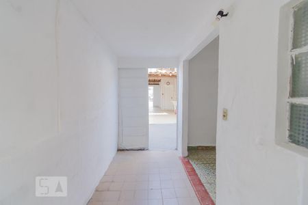 Casa para alugar com 130m², 4 quartos e 3 vagas Casa para alugar com 130m², 4 quartos e 3 vagasCorredor