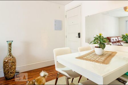 Sala de apartamento à venda com 3 quartos, 72m² em São Judas, São Paulo