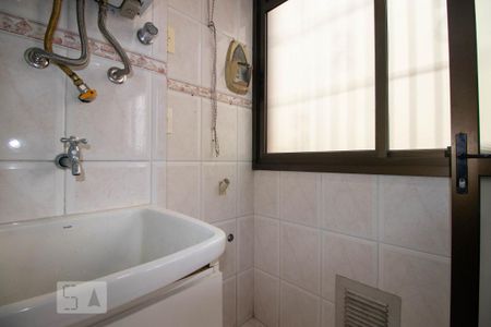Apartamento à venda com 95m², 3 quartos e 1 vagaÁrea de Serviço