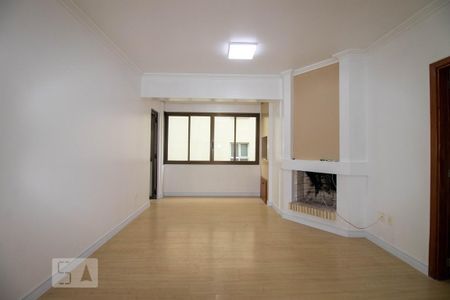 Sala de apartamento à venda com 3 quartos, 95m² em Passo da Areia, Porto Alegre