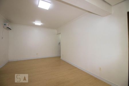 Sala de apartamento à venda com 3 quartos, 95m² em Passo da Areia, Porto Alegre
