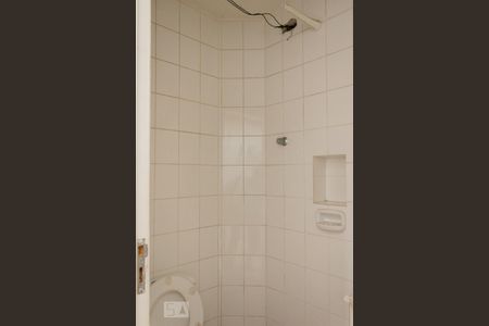 Casa para alugar com 230m², 3 quartos e 2 vagasBanheiro de Serviço