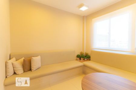 Apartamento para alugar com 41m², 2 quartos e sem vaga Apartamento para alugar com 41m², 2 quartos e sem vagaÁrea comum - Salão de festas