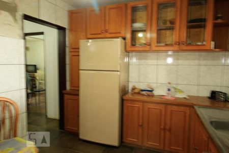 Casa à venda com 300m², 3 quartos e 4 vagasCozinha