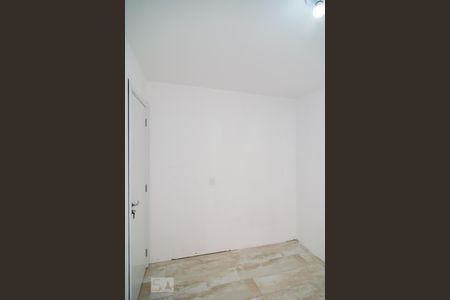Quarto 2 de apartamento para alugar com 2 quartos, 48m² em Cidade Ademar, São Paulo