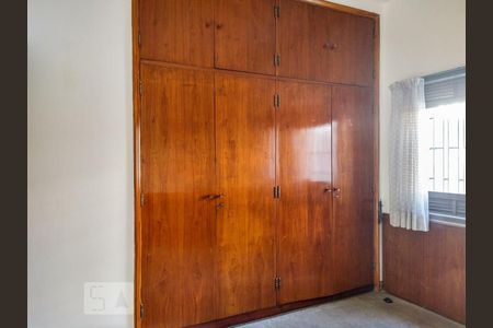 Quarto de casa à venda com 3 quartos, 290m² em Aclimação, São Paulo