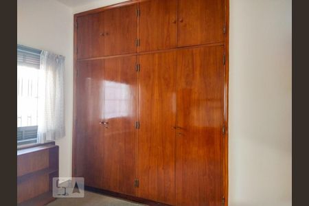 Quarto de casa à venda com 3 quartos, 290m² em Aclimação, São Paulo