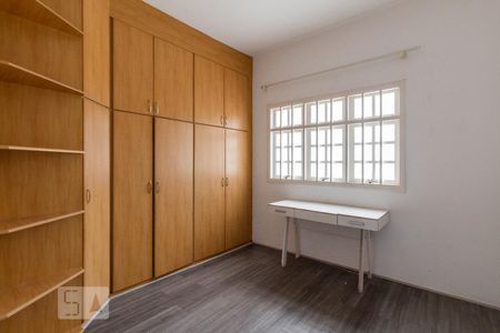 Casa para alugar com 198m², 3 quartos e 4 vagas Casa para alugar com 198m², 3 quartos e 4 vagasSuíte 1