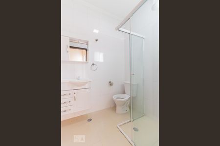 Banheiro da Suíte 1 de casa à venda com 3 quartos, 200m² em Jardim Lisboa, São Paulo