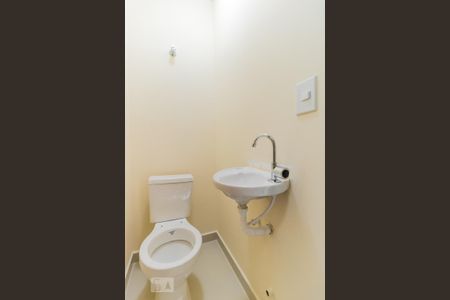 Casa à venda com 200m², 3 quartos e 2 vagasBanheiro de Serviço