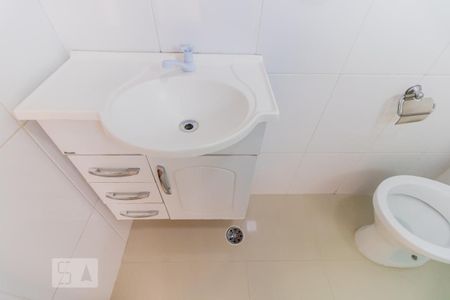Casa à venda com 200m², 3 quartos e 2 vagasDetalhe banheiro