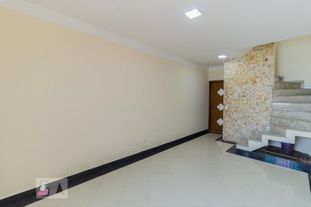 Sala de casa à venda com 3 quartos, 200m² em Jardim Lisboa, São Paulo