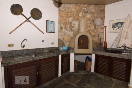 Casa para alugar com 700m², 5 quartos e 4 vagasChurrasqueira