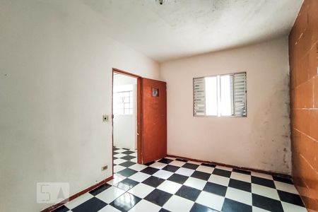 Quarto de casa para alugar com 1 quarto, 40m² em Parque Pinheiros, Taboão da Serra
