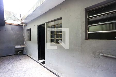 Área de Serviço de casa para alugar com 1 quarto, 60m² em Parque Pinheiros, Taboão da Serra