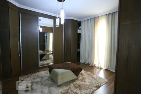 Casa à venda com 320m², 6 quartos e 2 vagasCloset da suíte 1