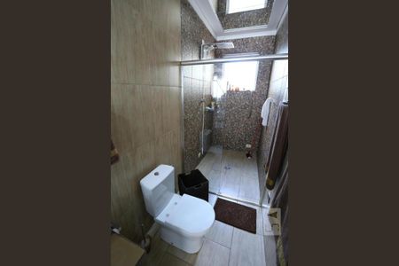 Casa à venda com 320m², 6 quartos e 2 vagasBanheiro da Suíte 1