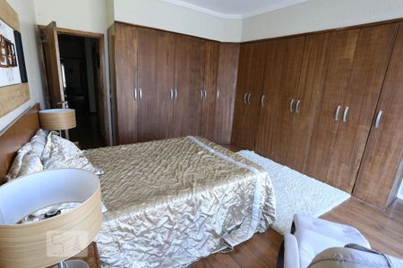 Casa à venda com 320m², 6 quartos e 2 vagasSuíte 2