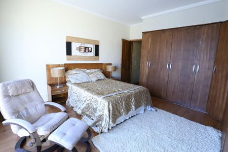 Casa à venda com 320m², 6 quartos e 2 vagasSuíte 2