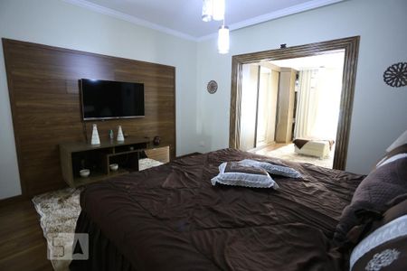 Casa à venda com 320m², 6 quartos e 2 vagasSuíte 1