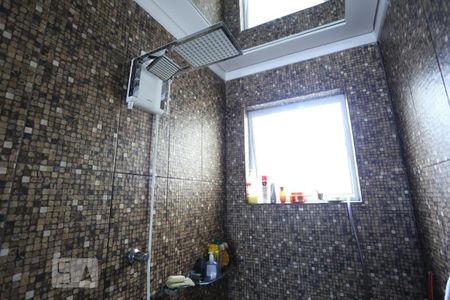 Casa à venda com 320m², 6 quartos e 2 vagasChuveiro