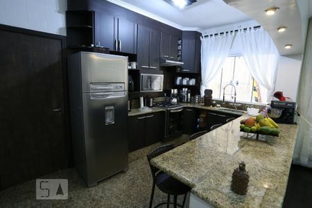 Casa à venda com 320m², 6 quartos e 2 vagasCozinha