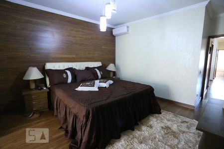 Casa à venda com 320m², 6 quartos e 2 vagasSuíte 1