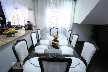 Casa à venda com 320m², 6 quartos e 2 vagasSala de Jantar