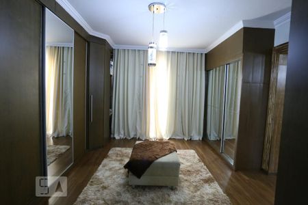 Casa à venda com 320m², 6 quartos e 2 vagasCloset da suíte 1