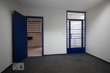 Sala de casa à venda com 6 quartos, 240m² em Vila Tramontano, São Paulo